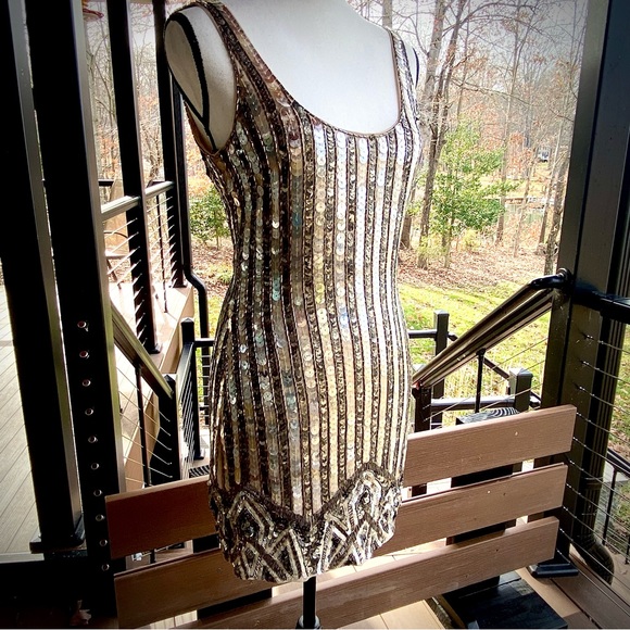 BEBE, Limited Edition⭐️FAB Sequined Party Dress⭐️STUNNING !🥂🍾NYE Perfect ! ♥️ - Picture 8 of 13